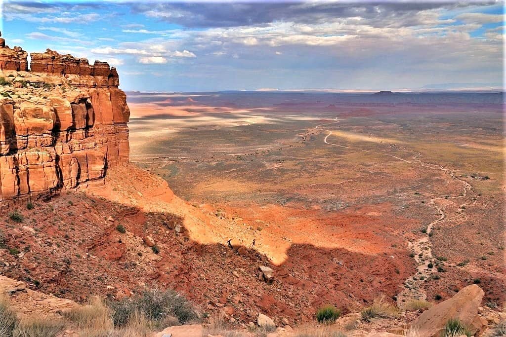 Jak zwiedzać Valley of the Gods – trasa i praktyczne wskazówki 4 Valley of the Gods bedbrekfast 1 1