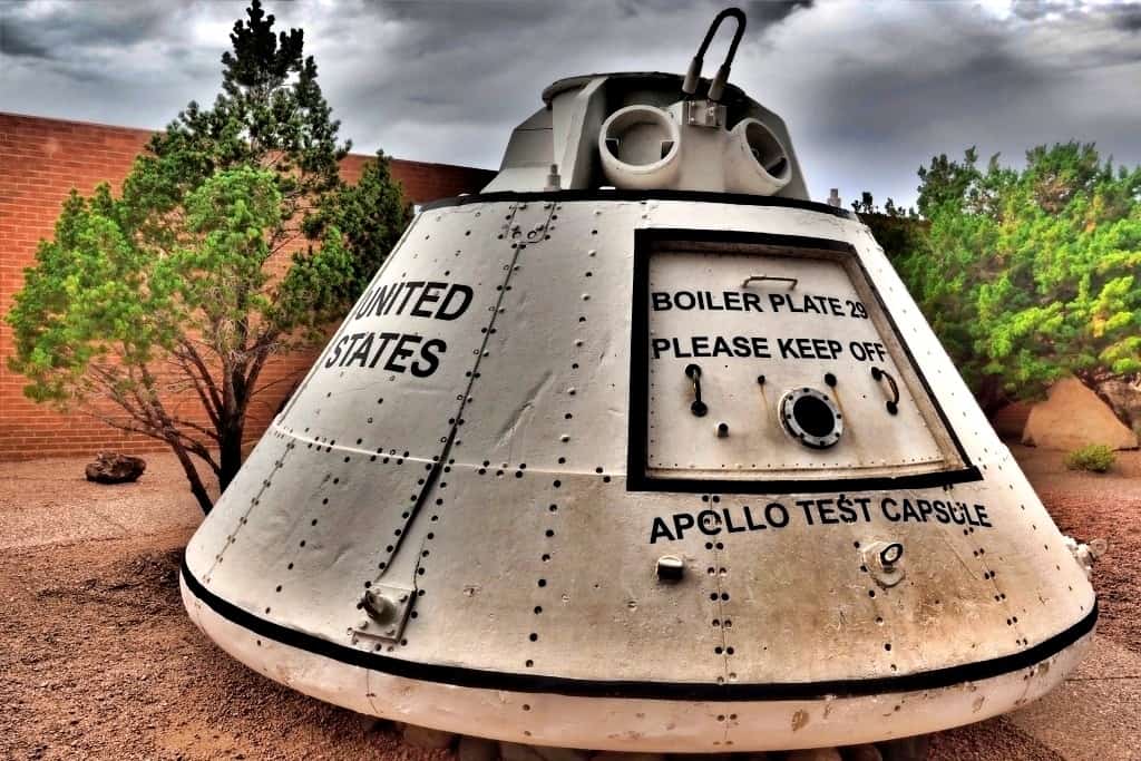 Krater meteorytowy Barringer 12 Krater meteorytowy Apollo test capsule