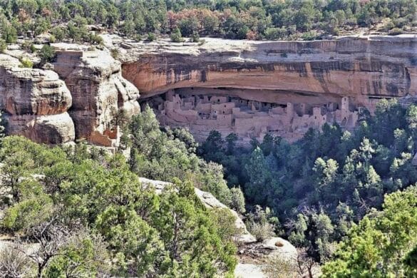 Mesa Verde. Osady pod klifami