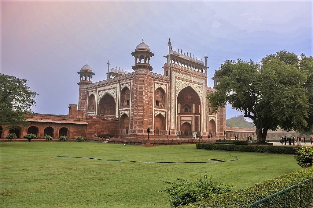 Tadz Mahal.b
