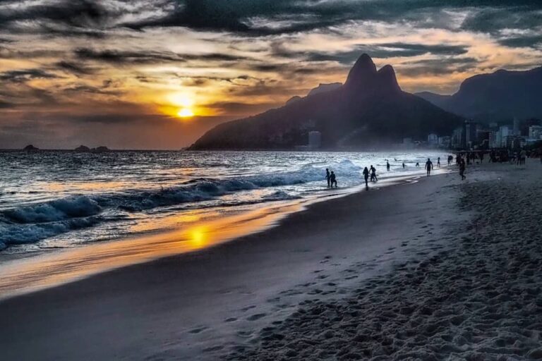 Plaże Rio de Janeiro i dziewczyna z Ipanema