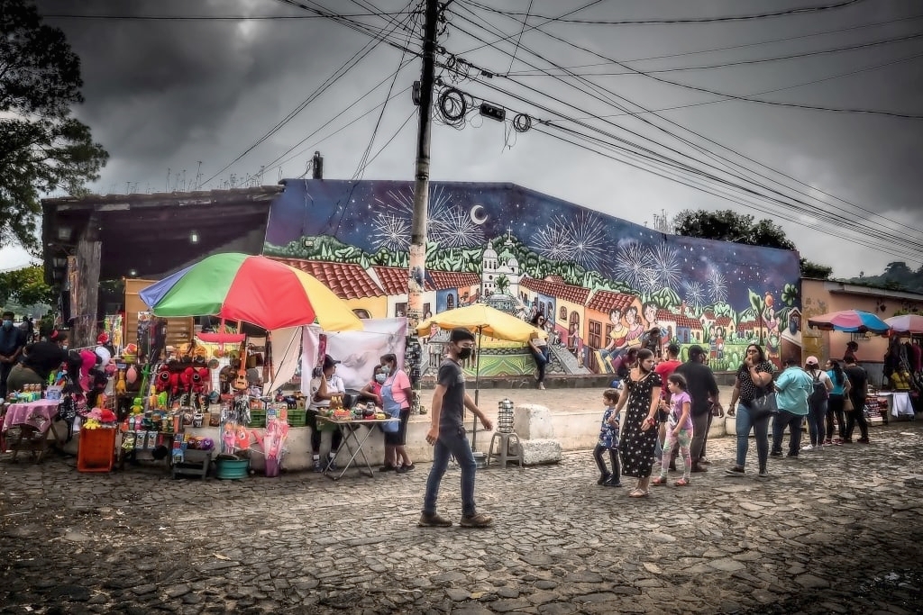 Ruta de las Flores Ataco El Salvador murale