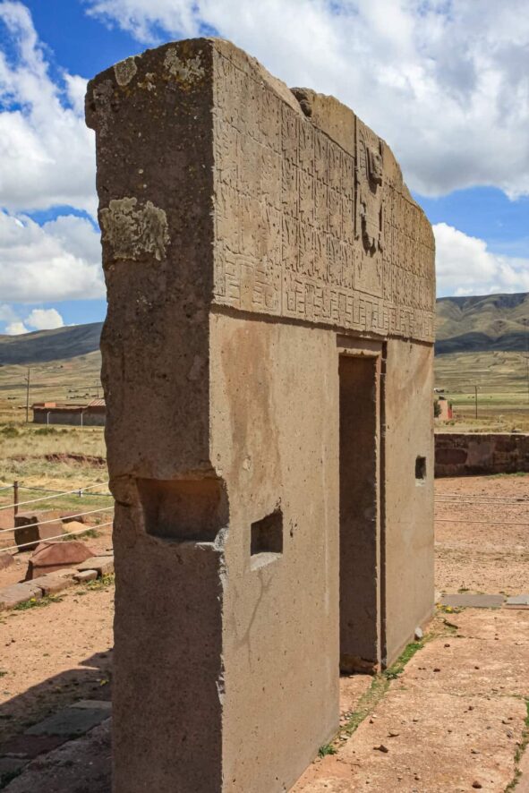 Tiwanaku w Boliwii. Aramu Muru i Puma Punku 26 Tiwanaku w Boliwii Brama Slonca.4