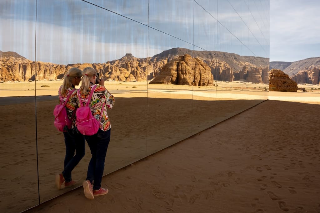 AlUla – co zobaczyć: Hegra, Maraya, Elephant Rock 24 Alula Maraya Arabia Saudyjska 9