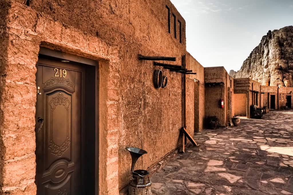 AlUla – co zobaczyć: Hegra, Maraya, Elephant Rock 37 Alula Sahaty Hotel d