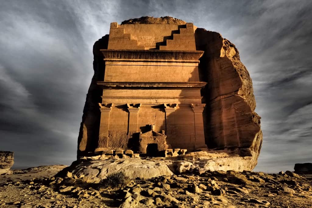 Hegra Qasr al Farid.11