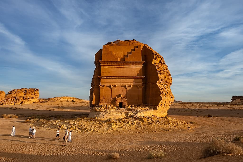AlUla – co zobaczyć: Hegra, Maraya, Elephant Rock 11 Hegra-Qasr-al-Farid.3