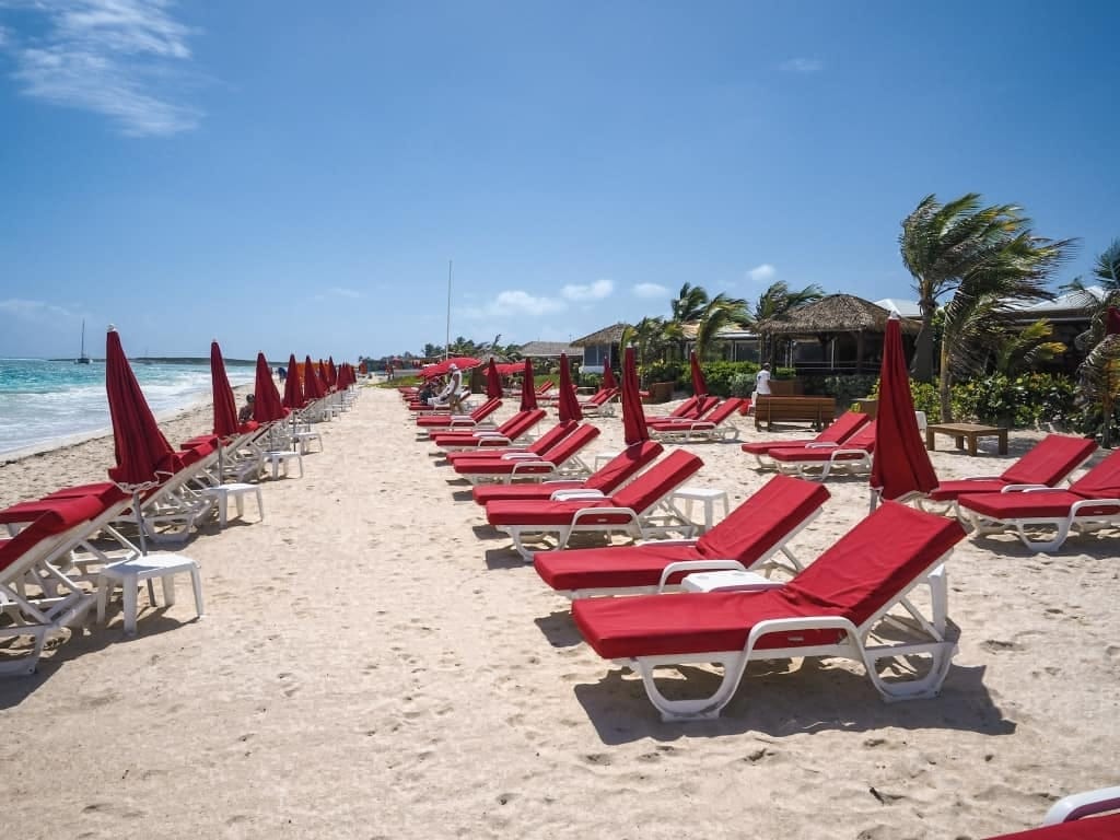 Sint Maarten Orient Bay 1