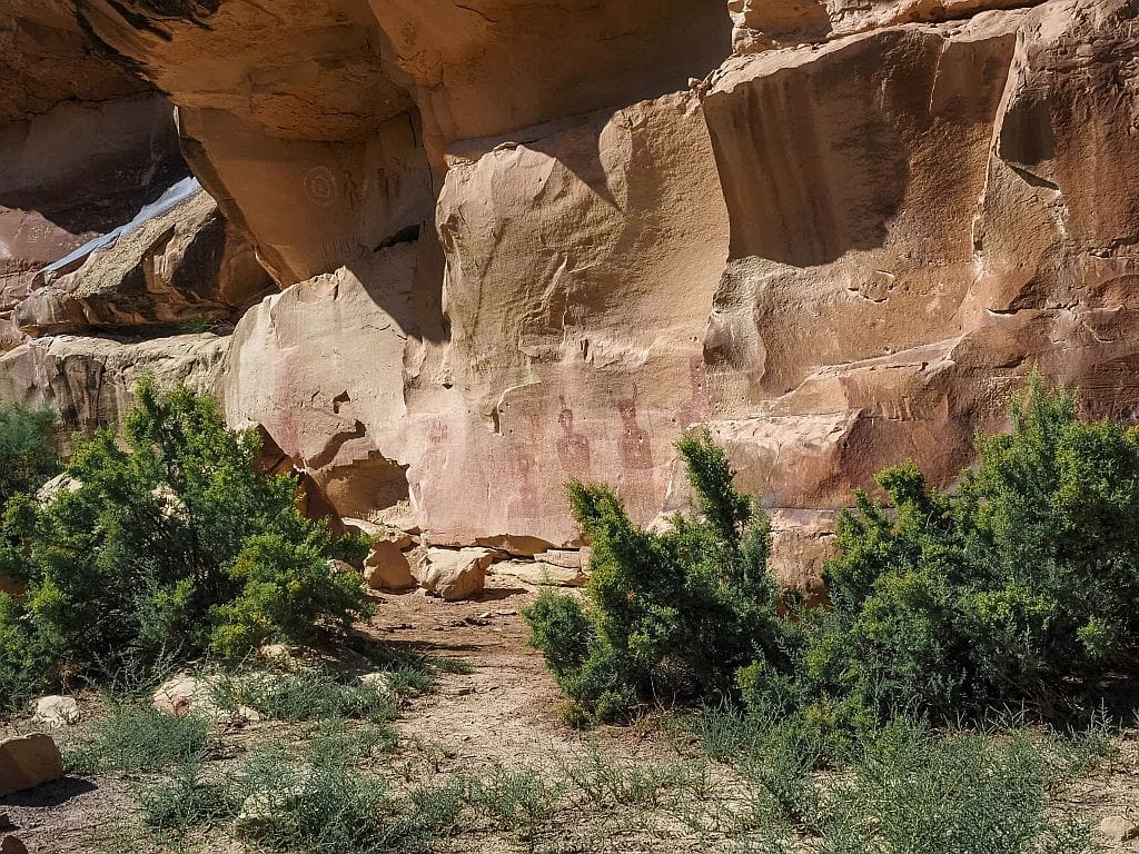 Sego Canyon Barier Style 5