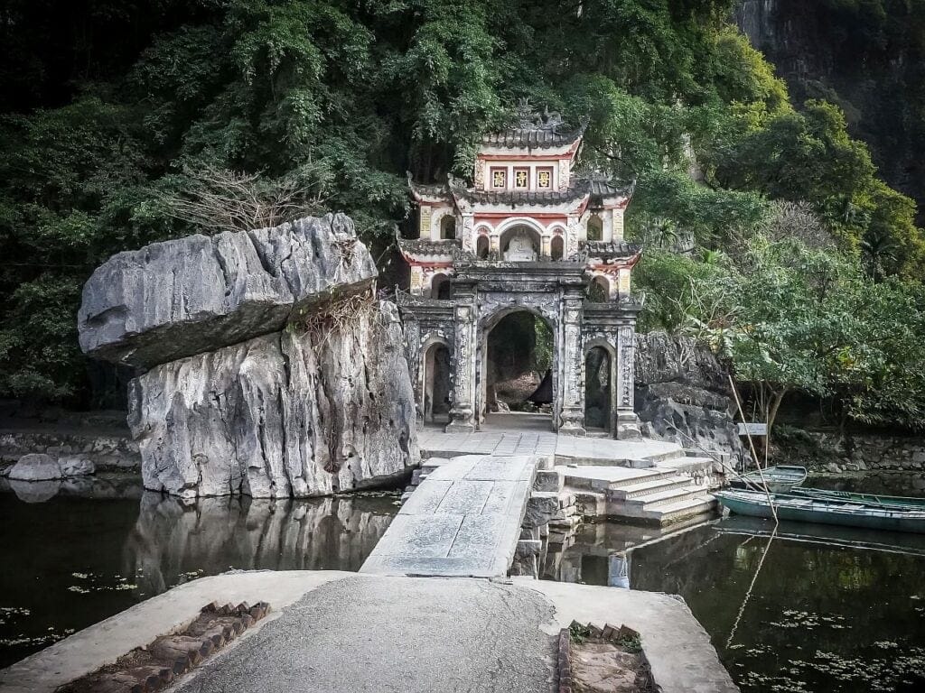 Ninh Binh bich dong
