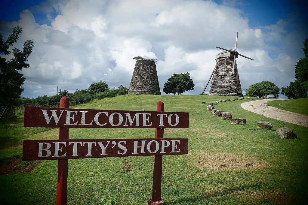 Rejs po Karaibach - 5 wysp w 10 dni 29 Rejs po karaibach Antigua i Barbuda Bettys Hope – slad historii trzciny cukrowej