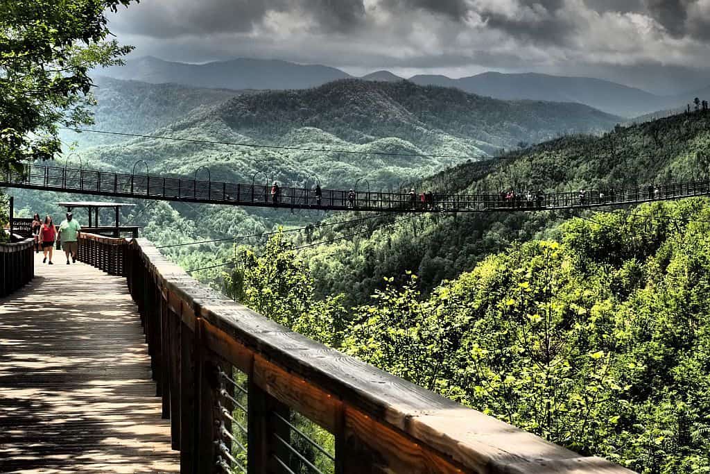 Great Smoki mountain spacer po moscie Gatlinburg