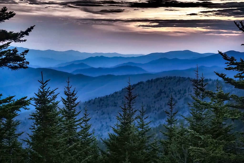 Widoki z Blue Ridge Parkway na Great Smoky Mountains 3