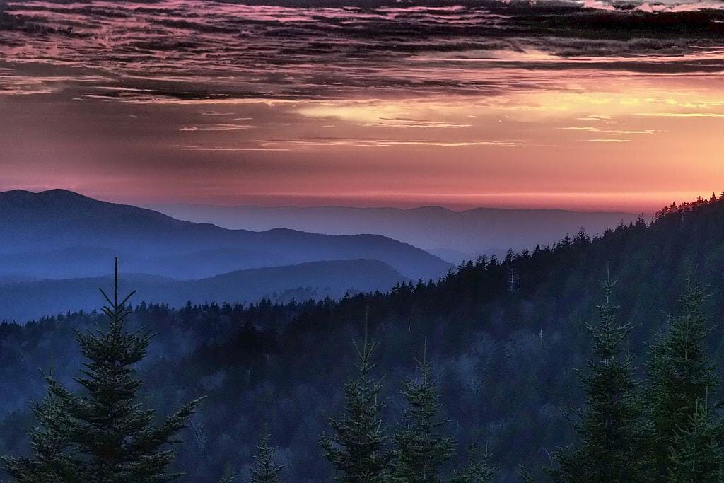 Widoki z Blue Ridge Parkway na Great Smoky Mountains 4