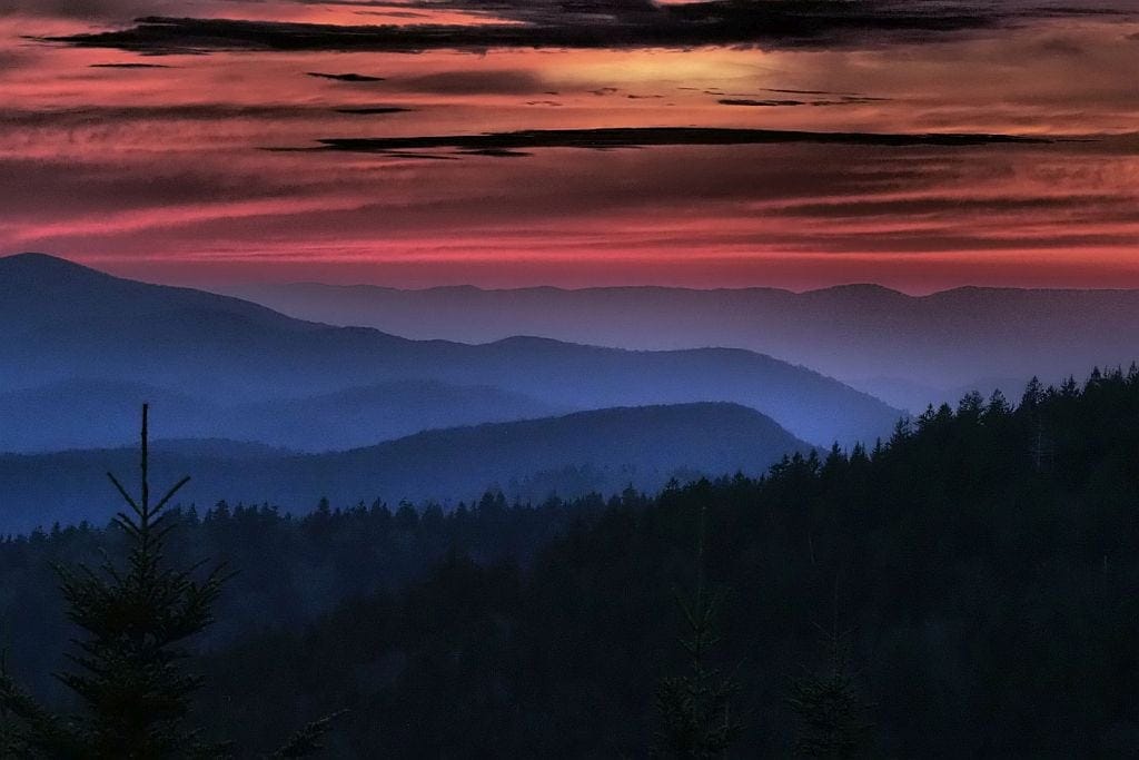 Widoki z Blue Ridge Parkway na Great Smoky Mountains 5
