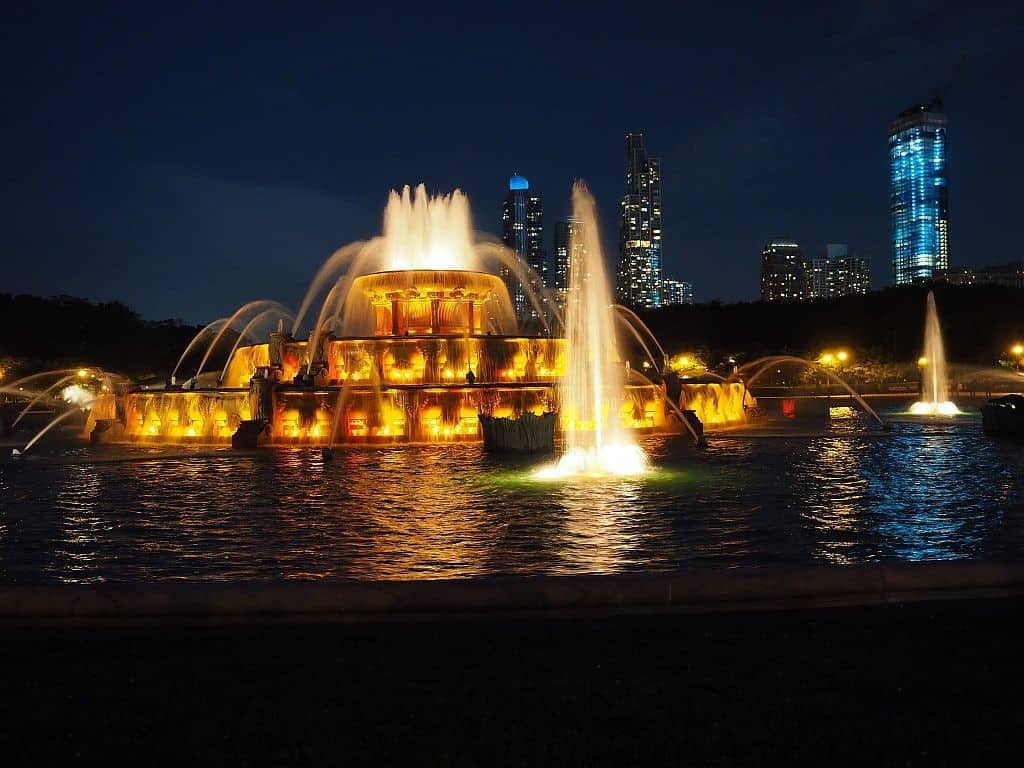 Zdjęcie Buckingham Fountain w Grant Park – klasyczna atrakcja Chicago