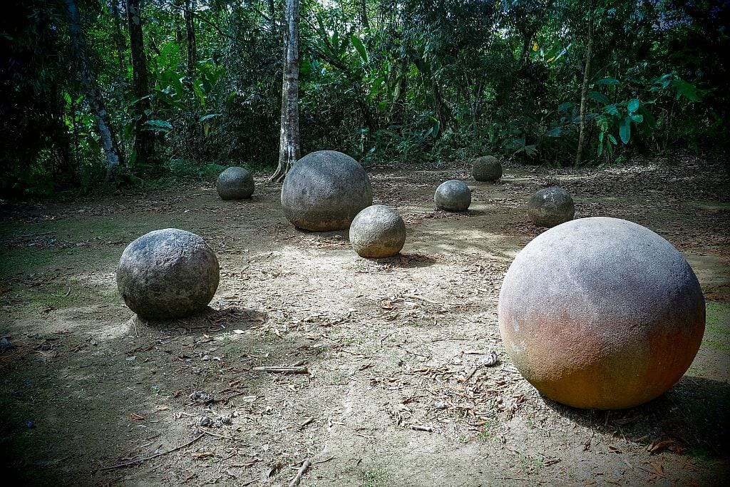 kostaryka na wlasdna reke Finca 6 —kule kultury Diquis