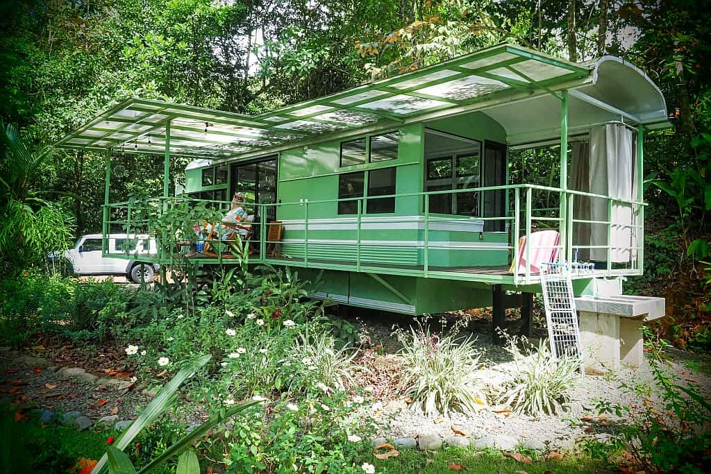 kostaryka na wlasdna reke Jungle Bus nocleg
