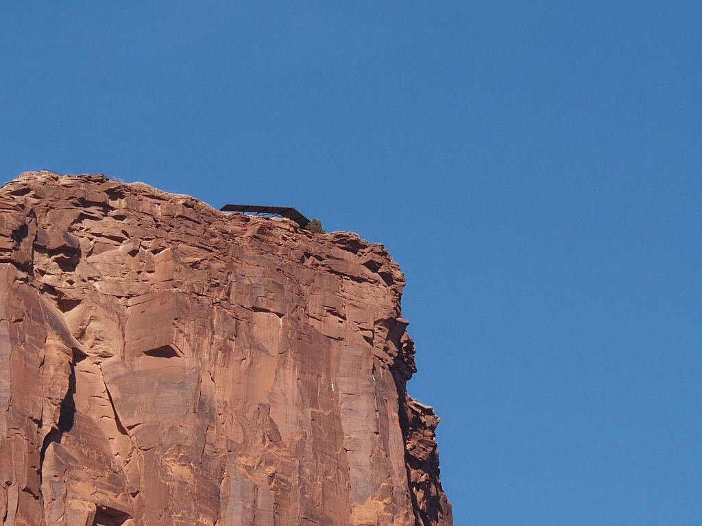 Canyonlands w 1 dzień – gotowy plan i praktyczne wskazówki 24 Canyonlands w 1 dzien – Dead Horse Point z dolu