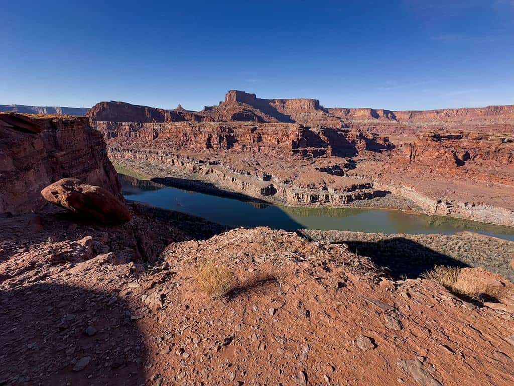 Najciekawsze trasy 4x4 w Moab 14 Chicken Corners Moab widoik na Death Horse Point z drugiej strony rzeki 1